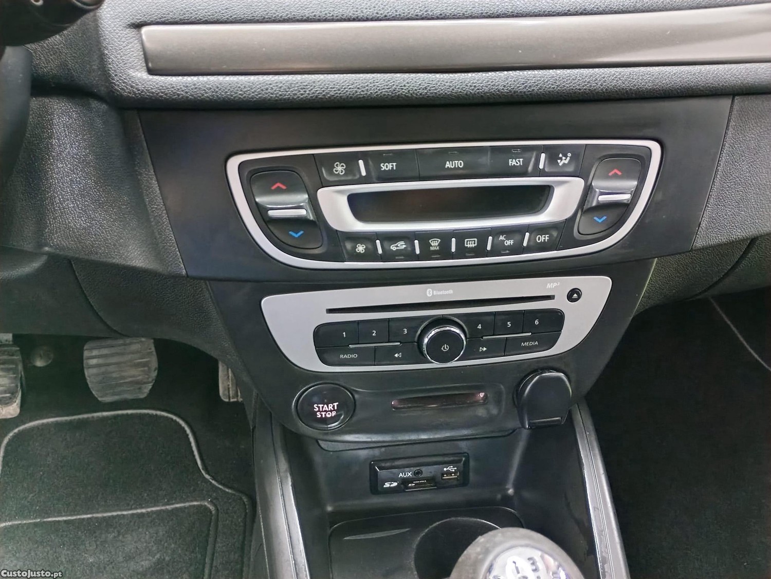 Renault Mégane Sport Tourer 1.5 dCi Dynamique SS — fotografia 16
