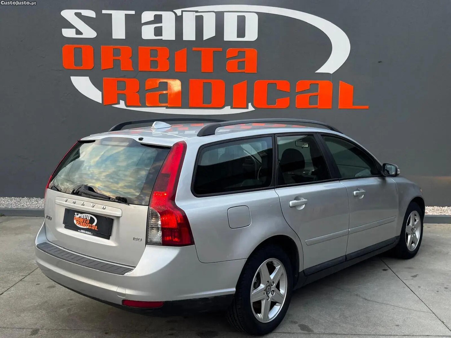Volvo V50 1.6 D Drive - 08 foto 2