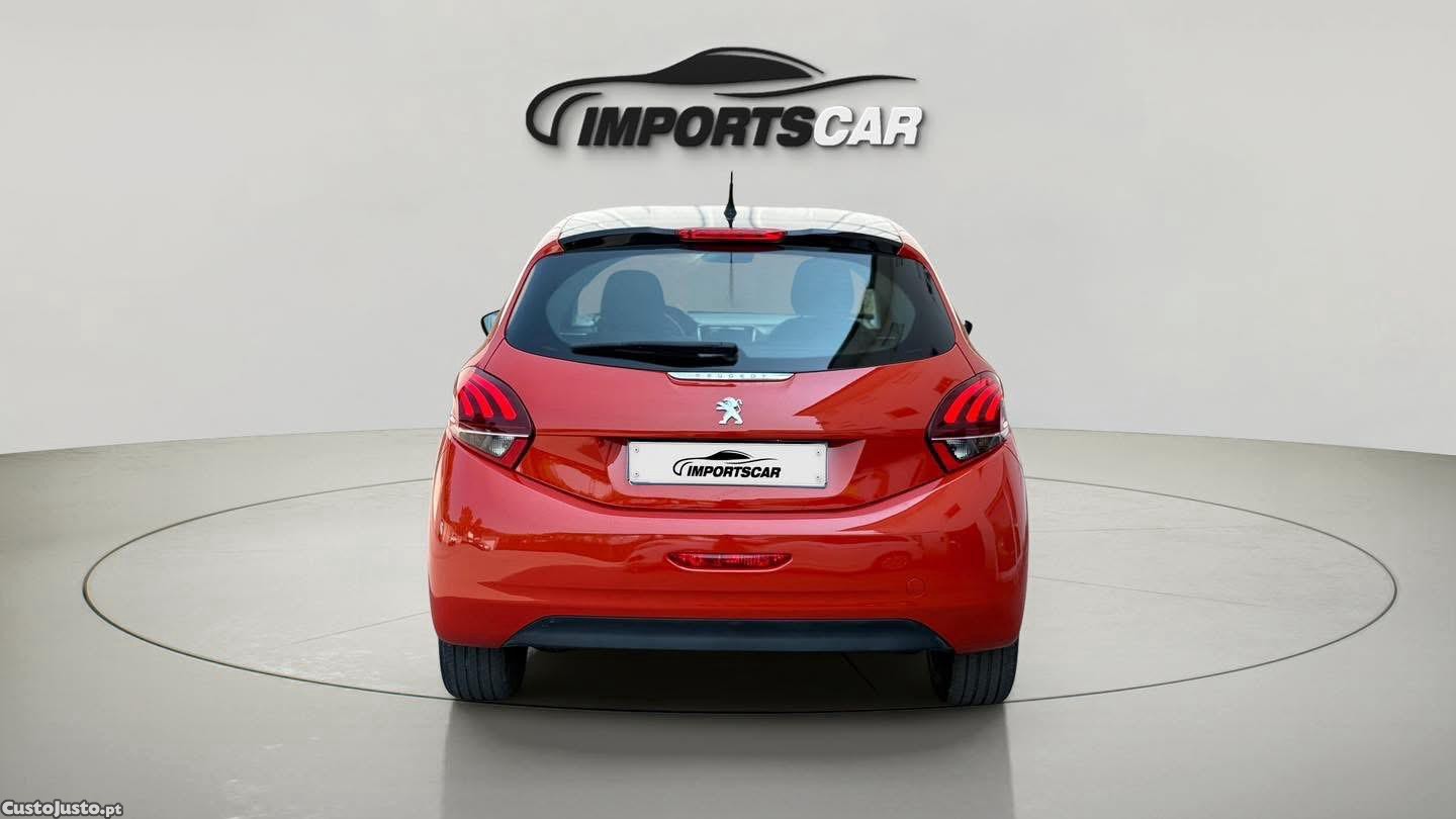 Peugeot 208 1.2 PureTech Like — fotografia 3