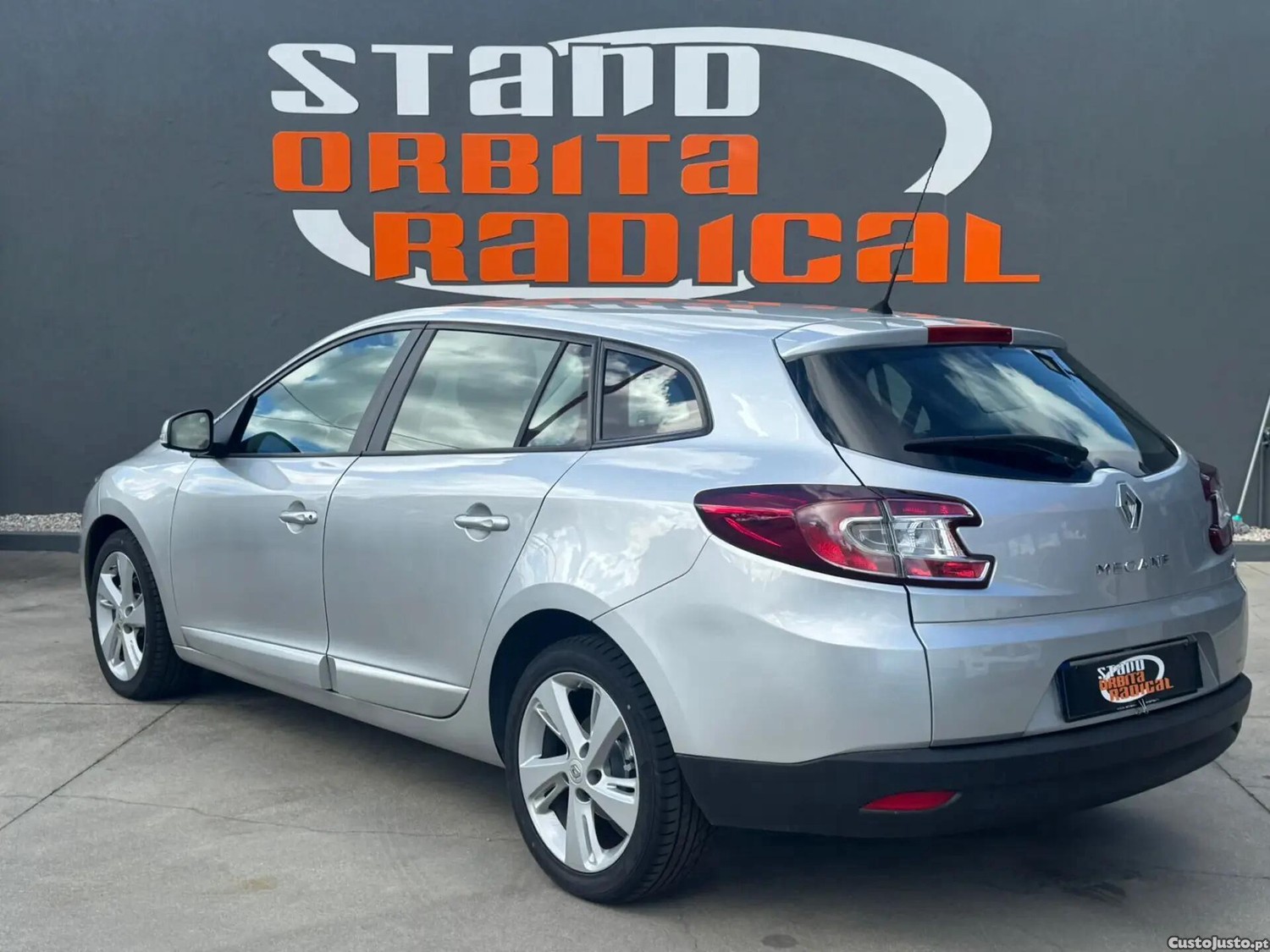 Renault Mégane 1.5 dCi Confort - 14 foto 4