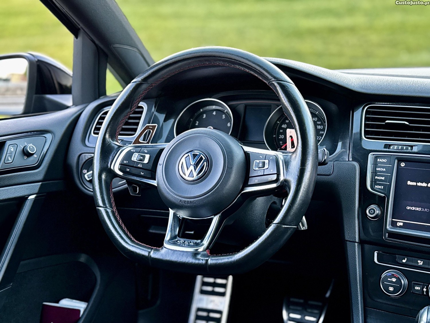Volkswagen Golf GTi DSG Performance — fotografia 4
