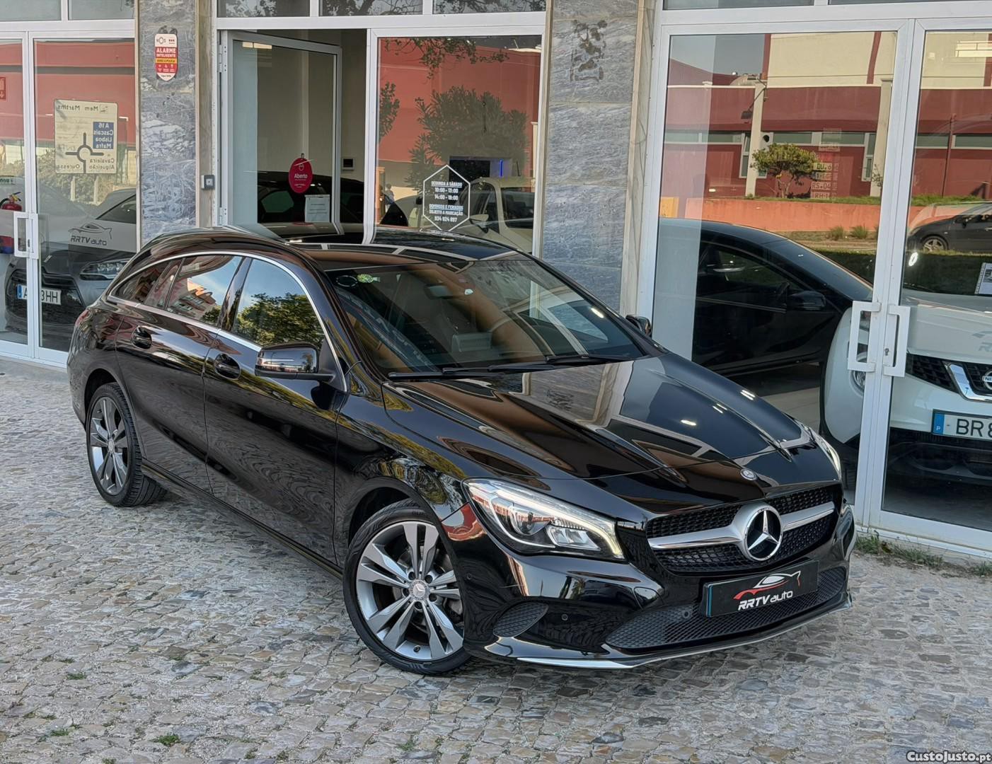 Mercedes-Benz CLA 180 d Shooting Brake Urban - 17 — photo 3