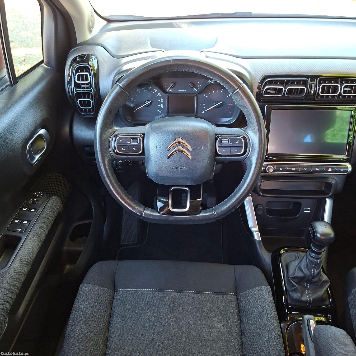 Citroën C3 1.2 PureTech C-Series — fotografia 17