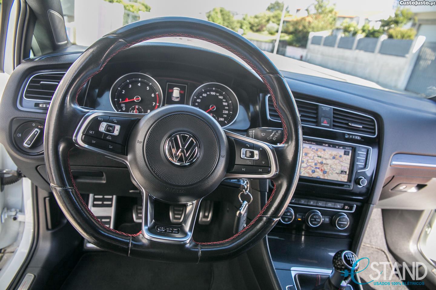 Volkswagen Golf 2.0 TSI GTI Performance 230cv — fotografia 7