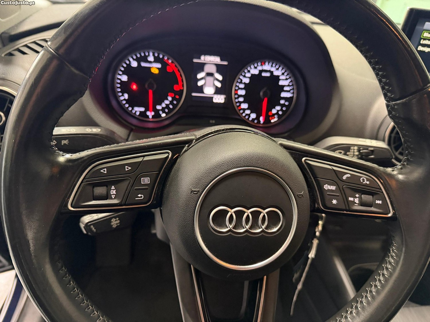 Audi A3 Sportback 1.6 TDI Advance Ultra — fotografia 13