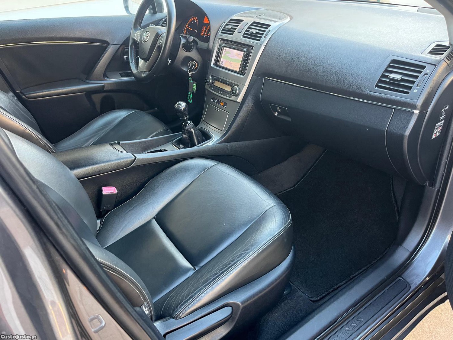 Toyota Avensis SW 2.0 D4D Exclusive — fotografia 5