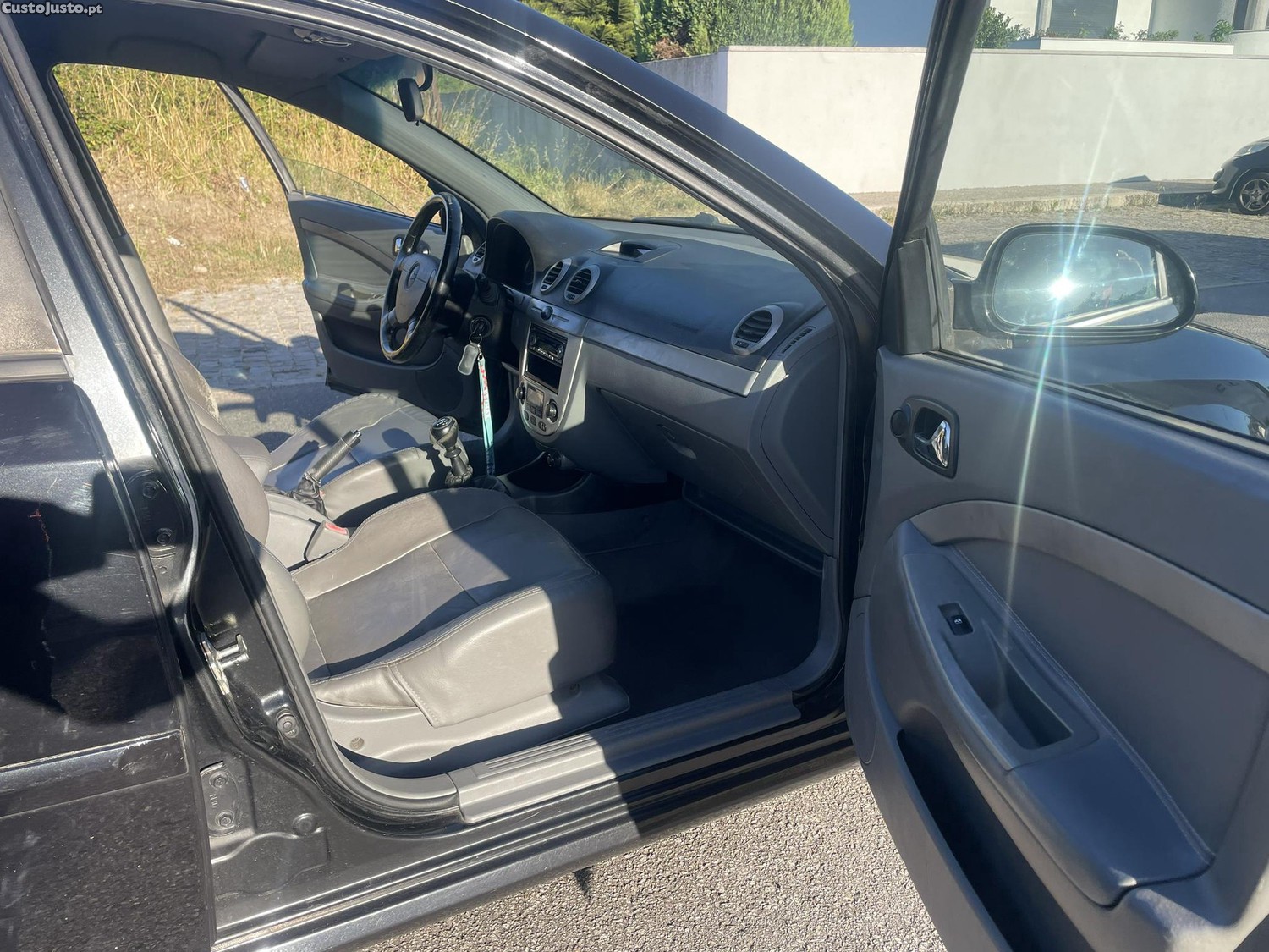 Chevrolet Lacetti Deluxe — fotografia 3