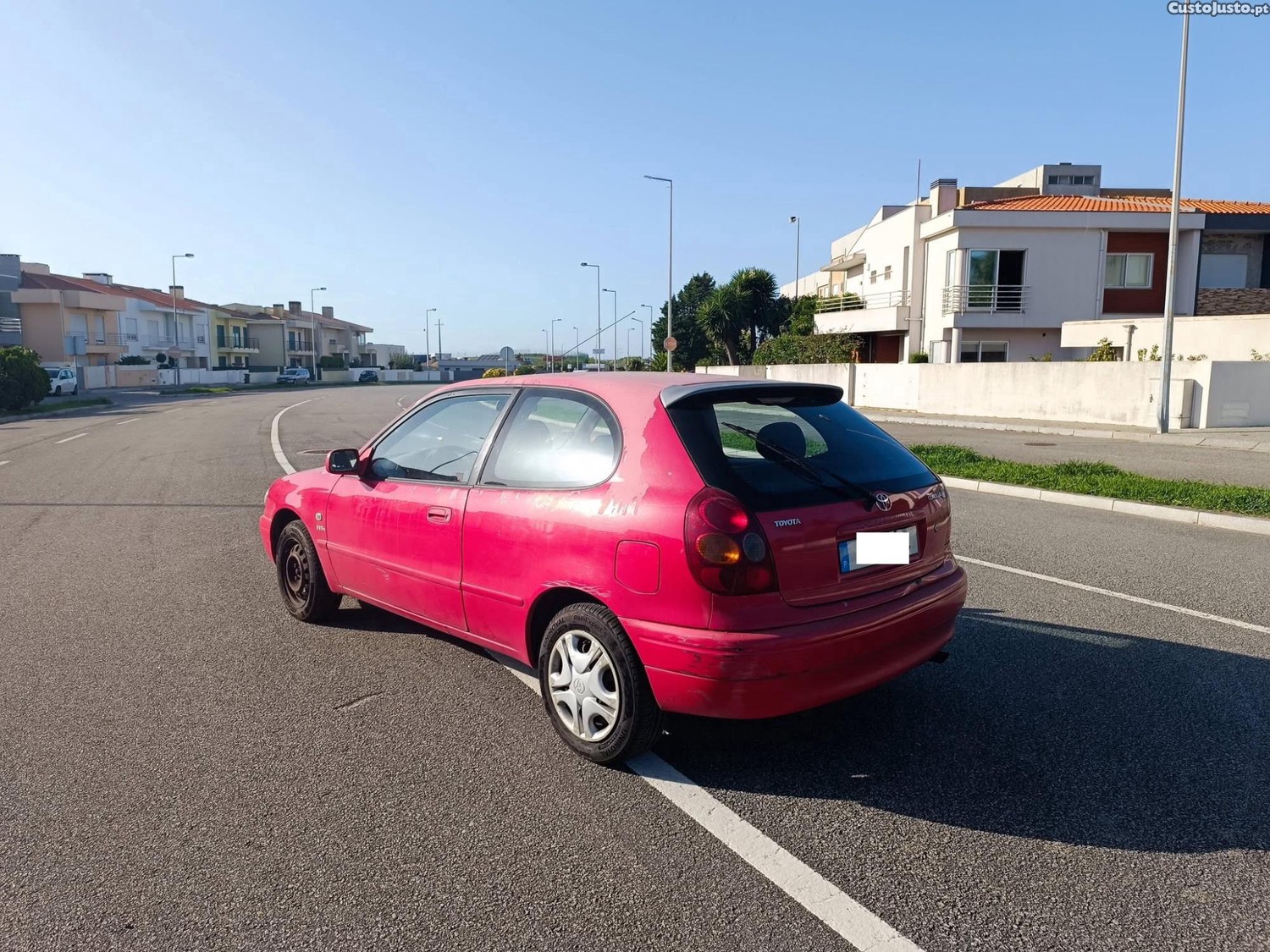 Toyota Corolla 1.4 — fotografia 12