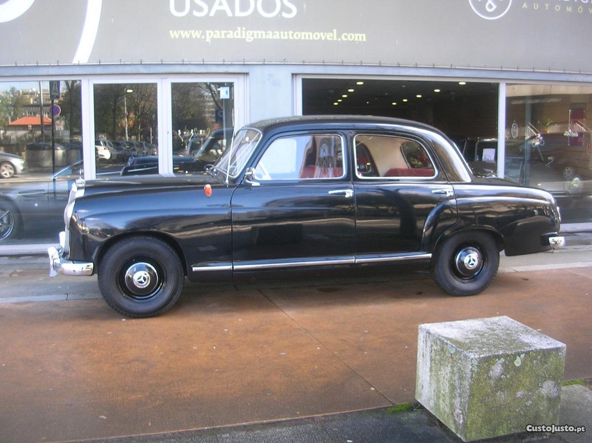 Mercedes-Benz  180 Conduite (Ponton) foto 5
