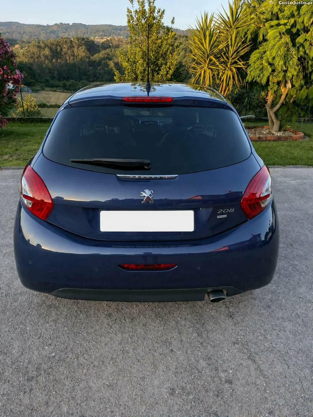 Peugeot 208 Allure — photo 3
