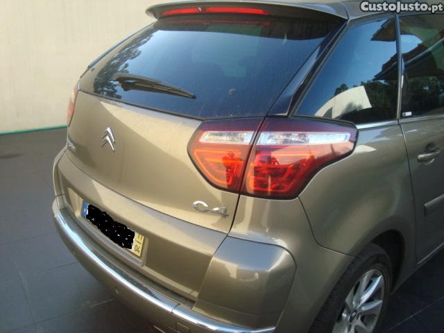 Citroën C4 Picasso 1.6 110 CV — fotografia 8