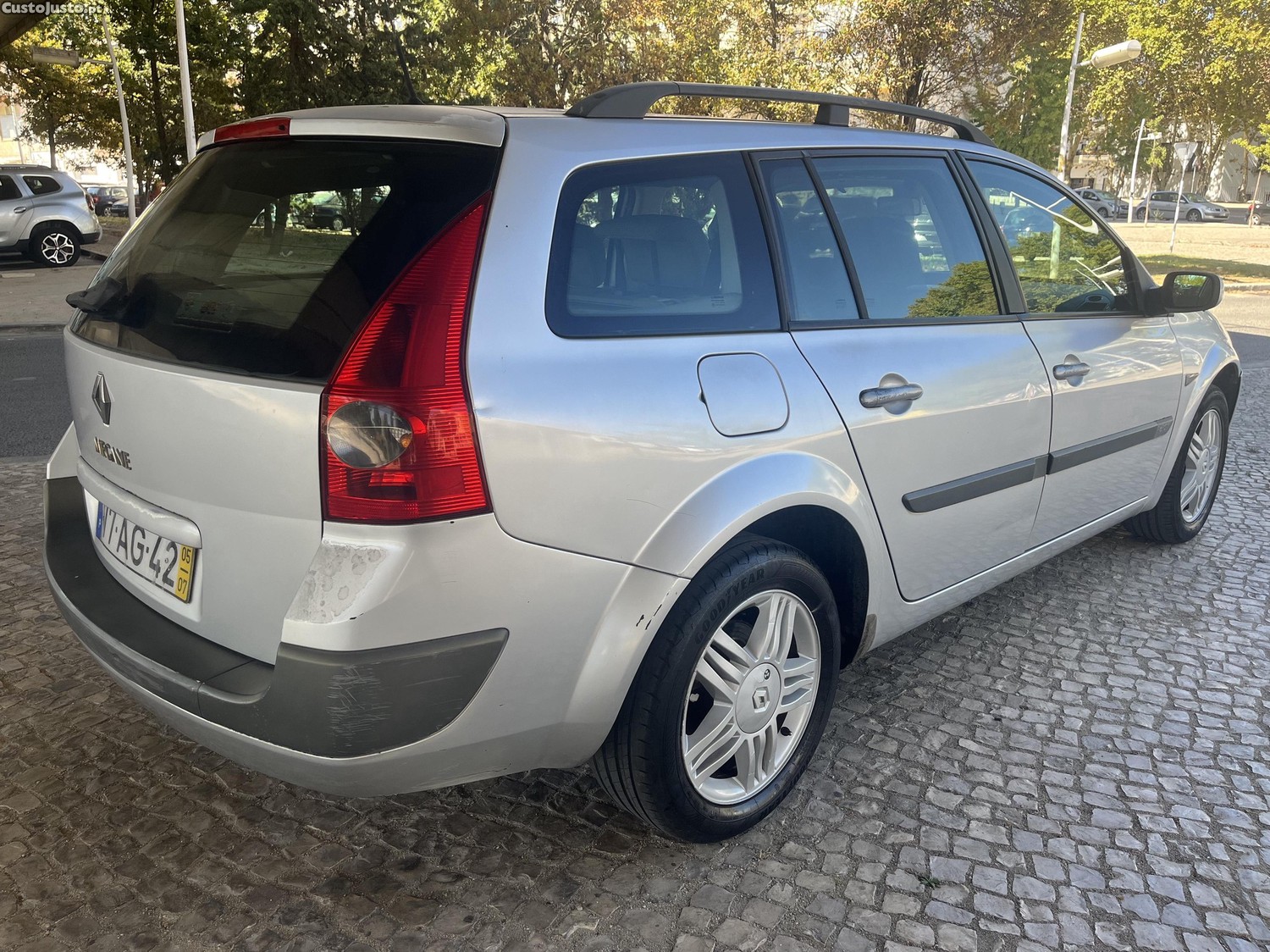 Renault Mégane Break 1.5 dci 105 cv — fotografia 7