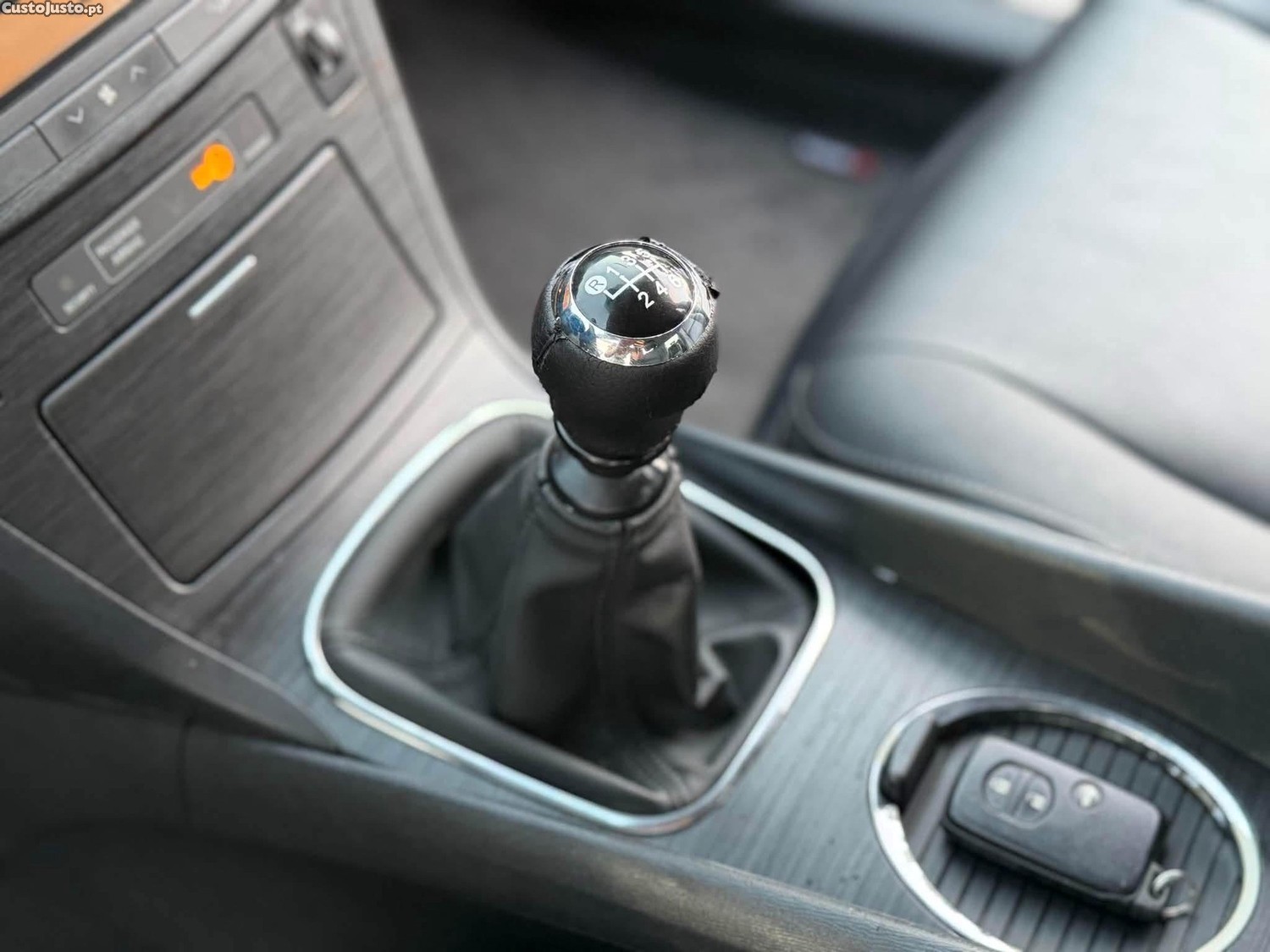 Toyota Avensis 2.2 D-4D Ex.+Pele+GPS — fotografia 8