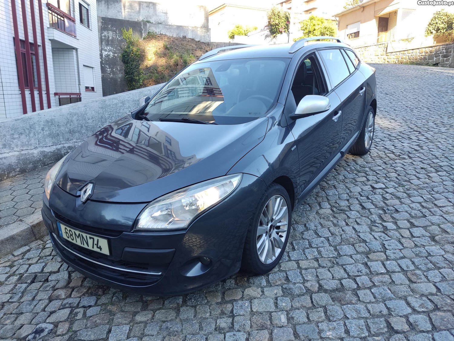 Renault Mégane 1.6 dci Bose - 11 — photo 3