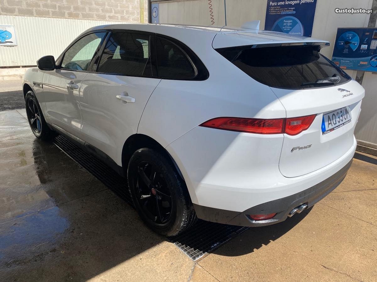 Jaguar F-Pace 2.0 d Sport — fotografia 5
