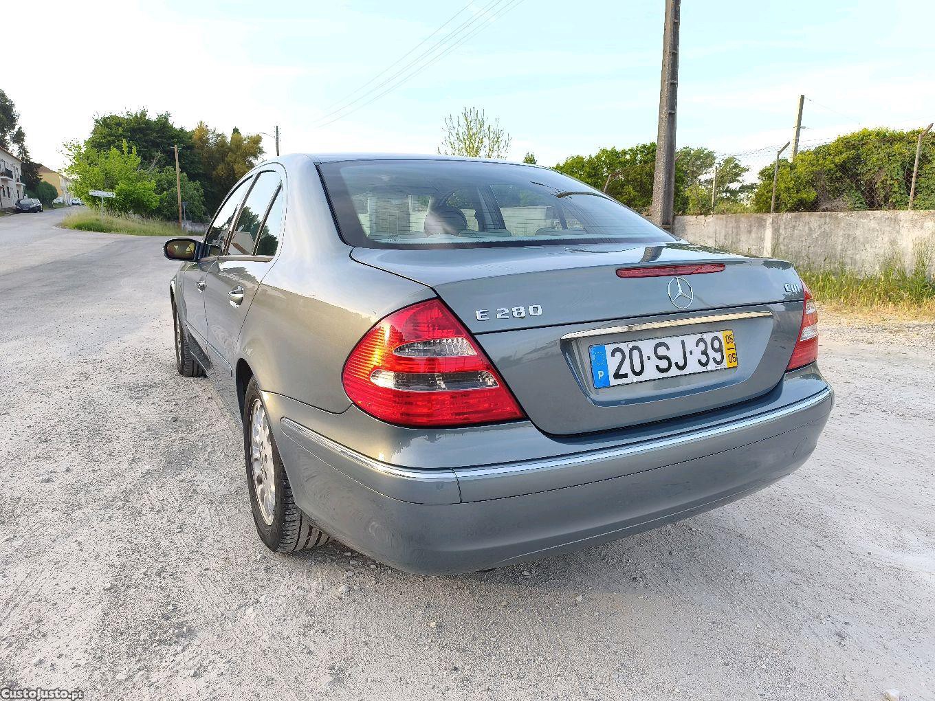 Mercedes-Benz E 280 Elegance — fotografia 6