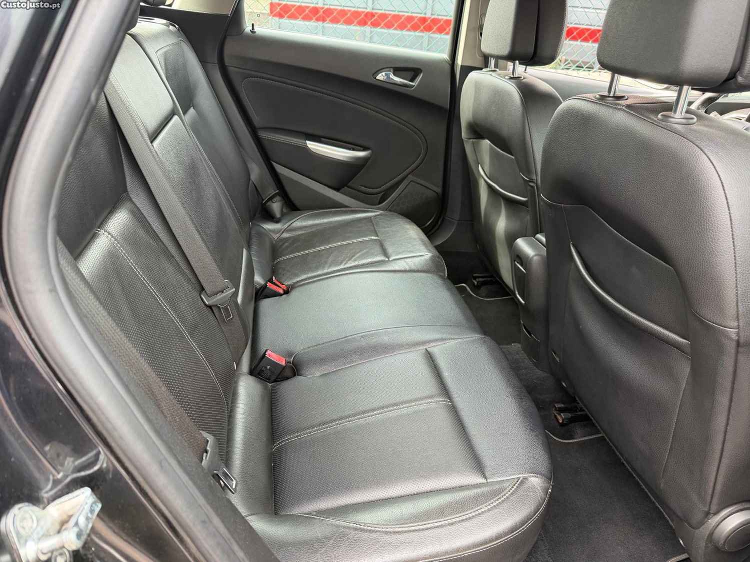 Opel Astra 1.7CDTi 125CV — fotografia 7