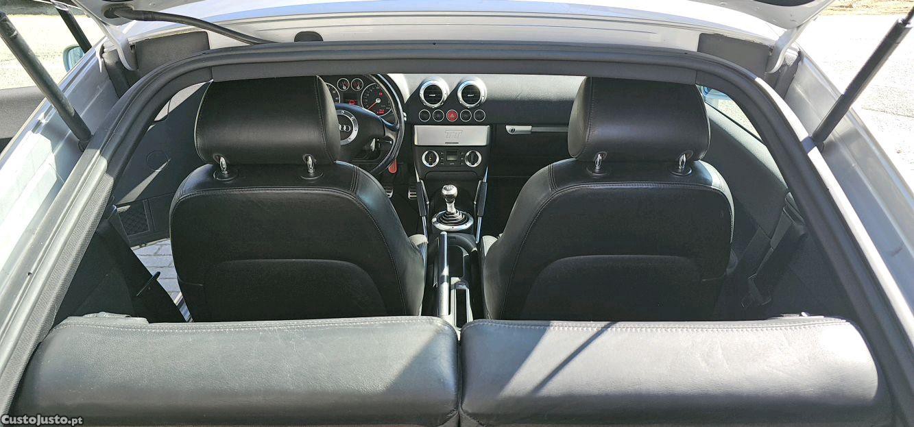 Audi TT 8n — photo 3