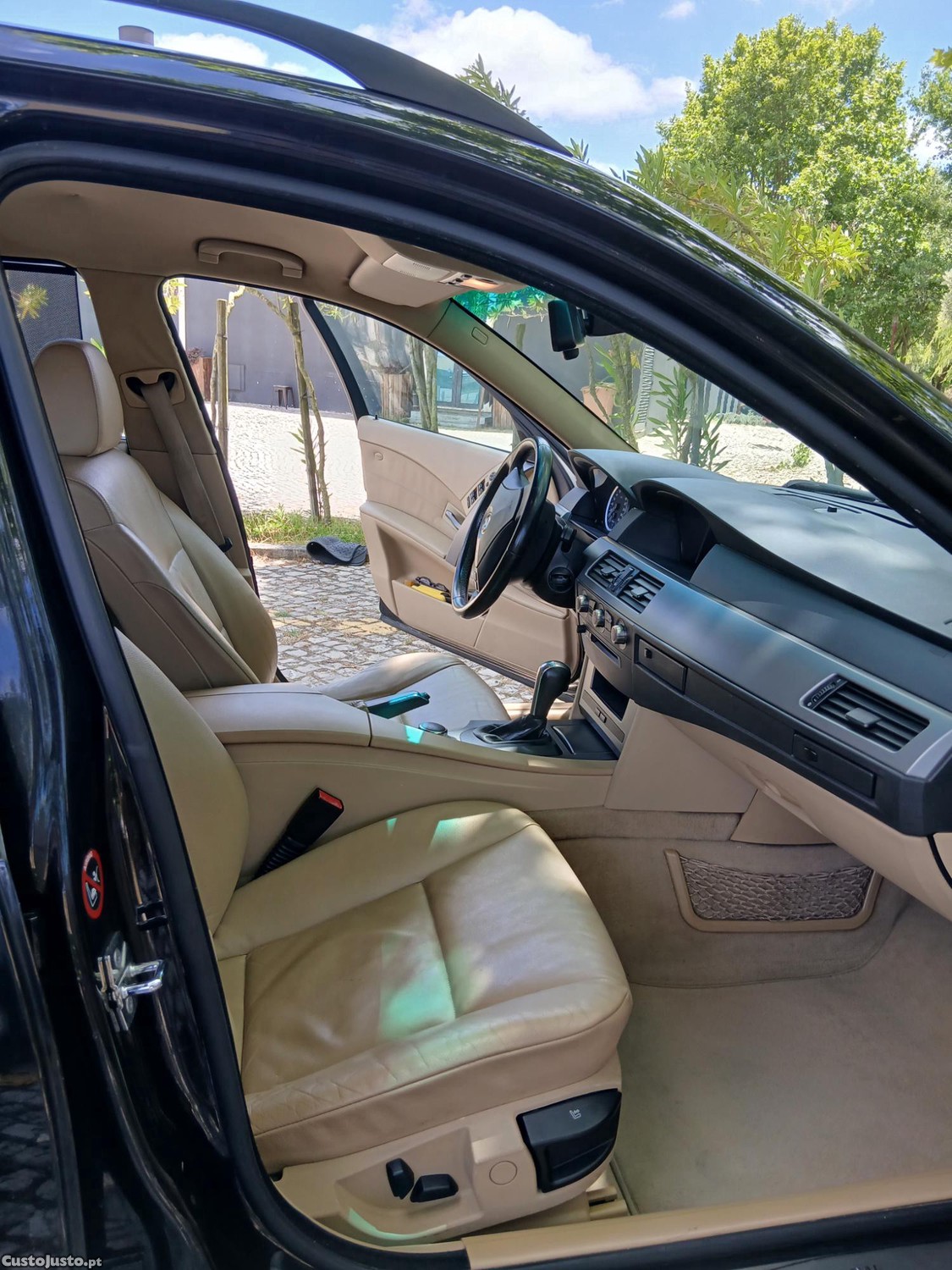 BMW 520 Touring E61 — fotografia 2