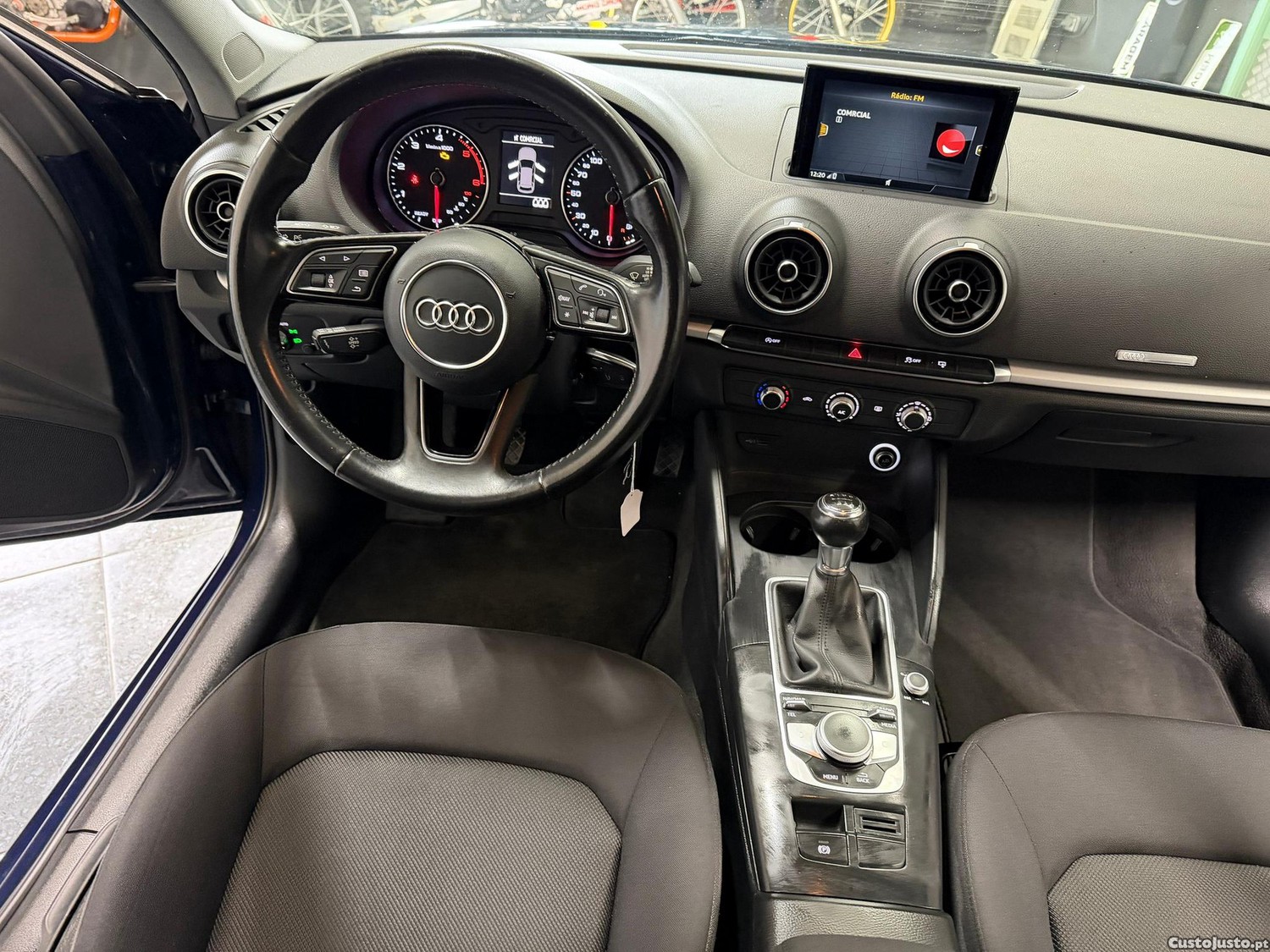 Audi A3 Sportback 1.6 TDI Advance Ultra — fotografia 15