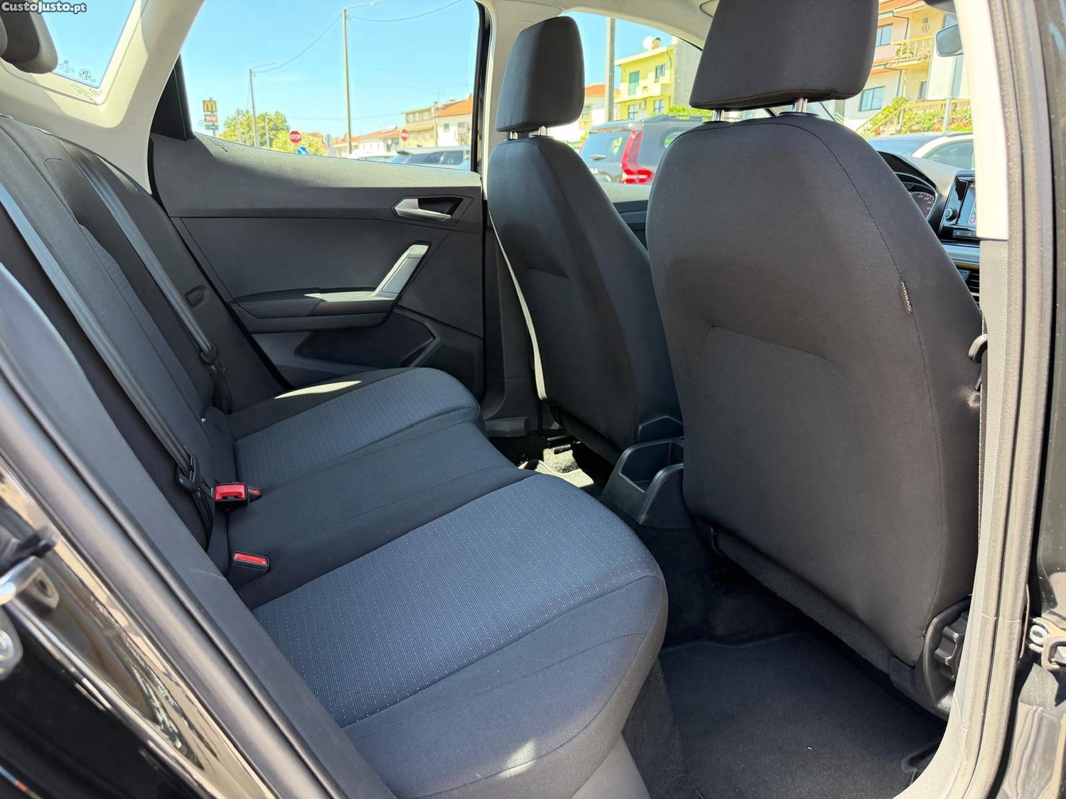SEAT Arona 1.0 TSI Style — fotografia 11