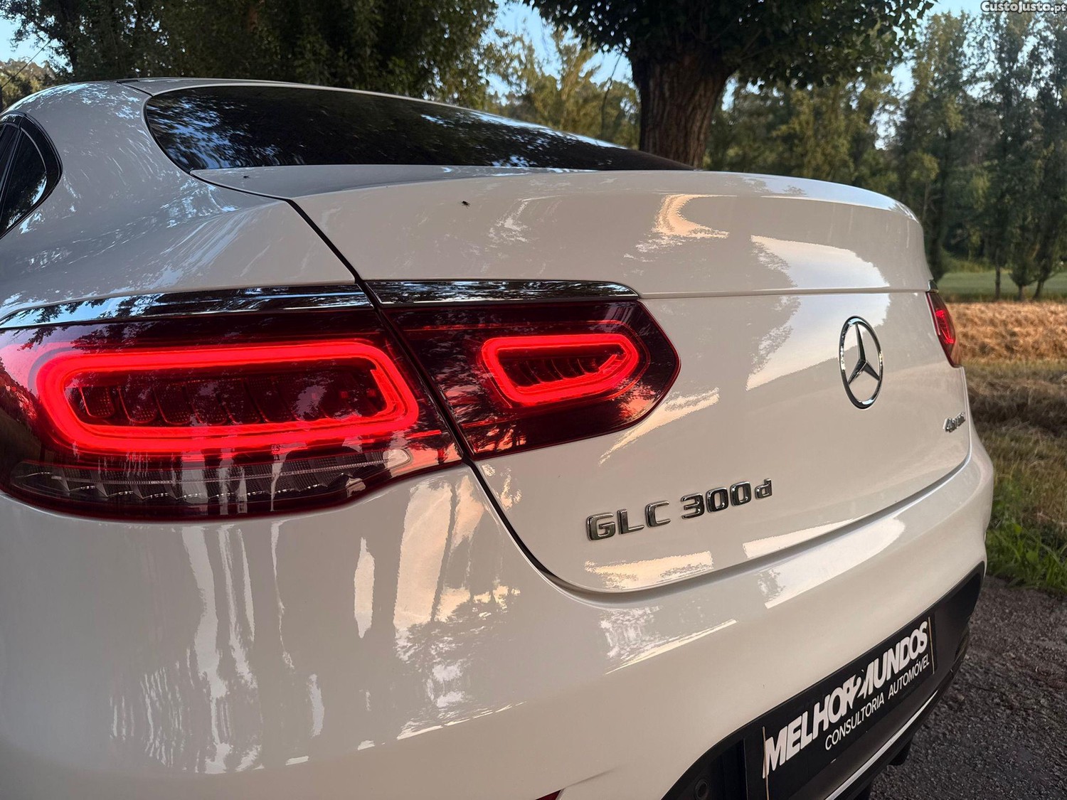 Mercedes-Benz GLC 300 d 4Matic — fotografia 20