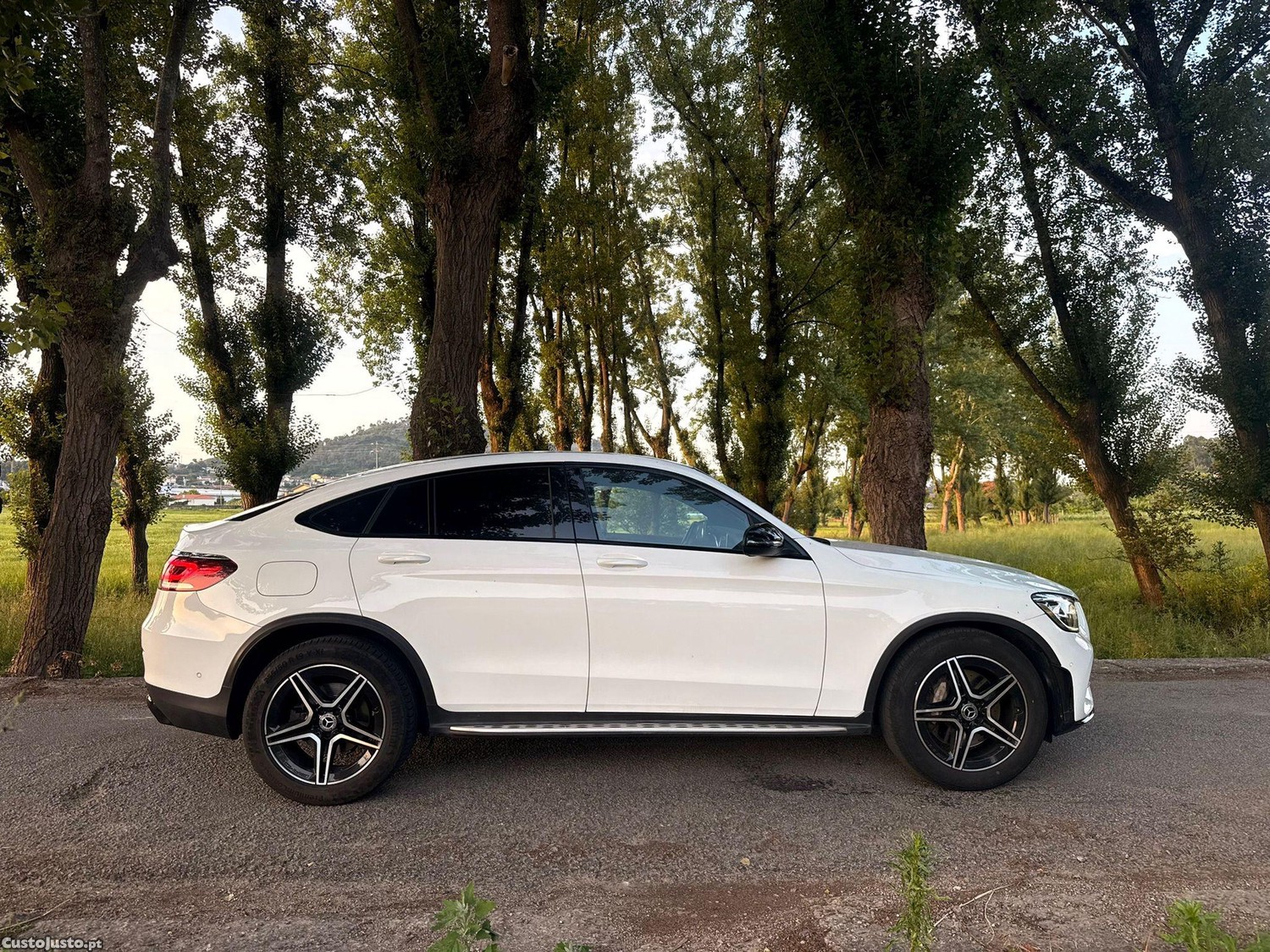 Mercedes-Benz GLC 300 d 4Matic — fotografia 16