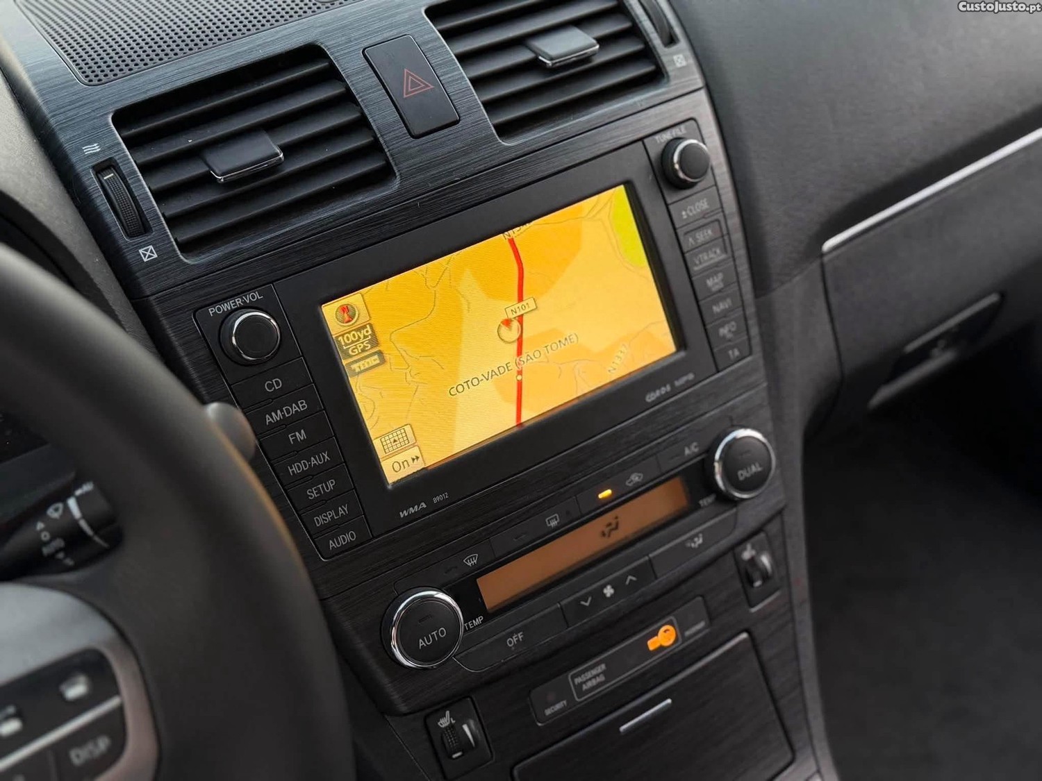 Toyota Avensis 2.2 D-4D Ex.+Pele+GPS — fotografia 15
