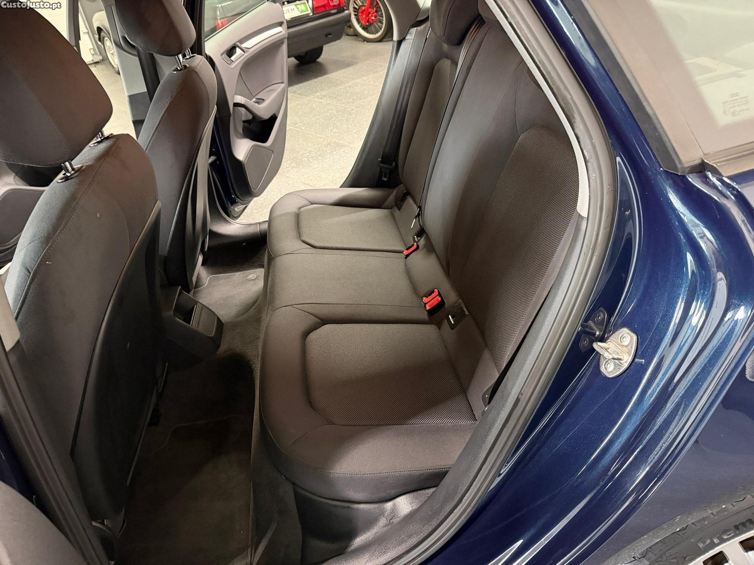 Audi A3 Sportback 1.6 TDI Advance Ultra — fotografia 6