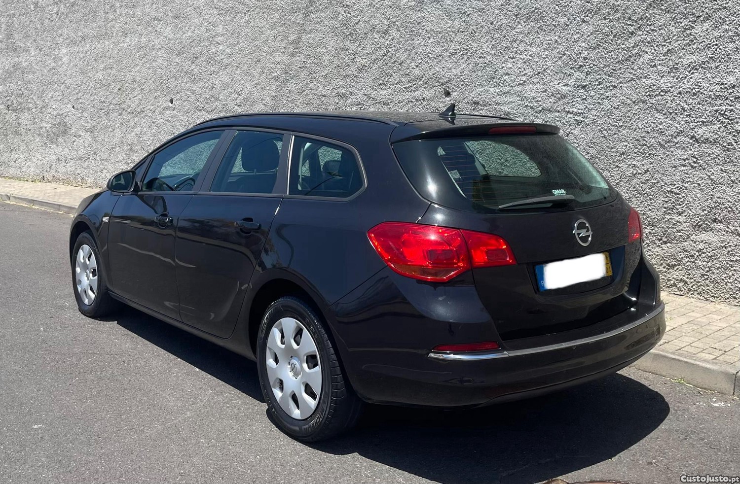 Opel Astra J sports tourer 1.6 CDTi — fotografia 10