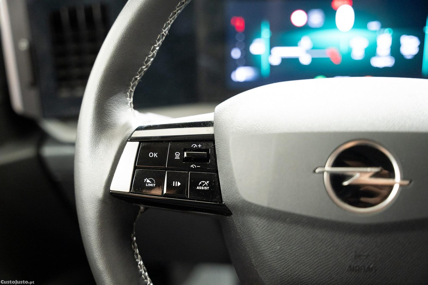 Opel Astra 1.2 T Elegance — fotografia 5