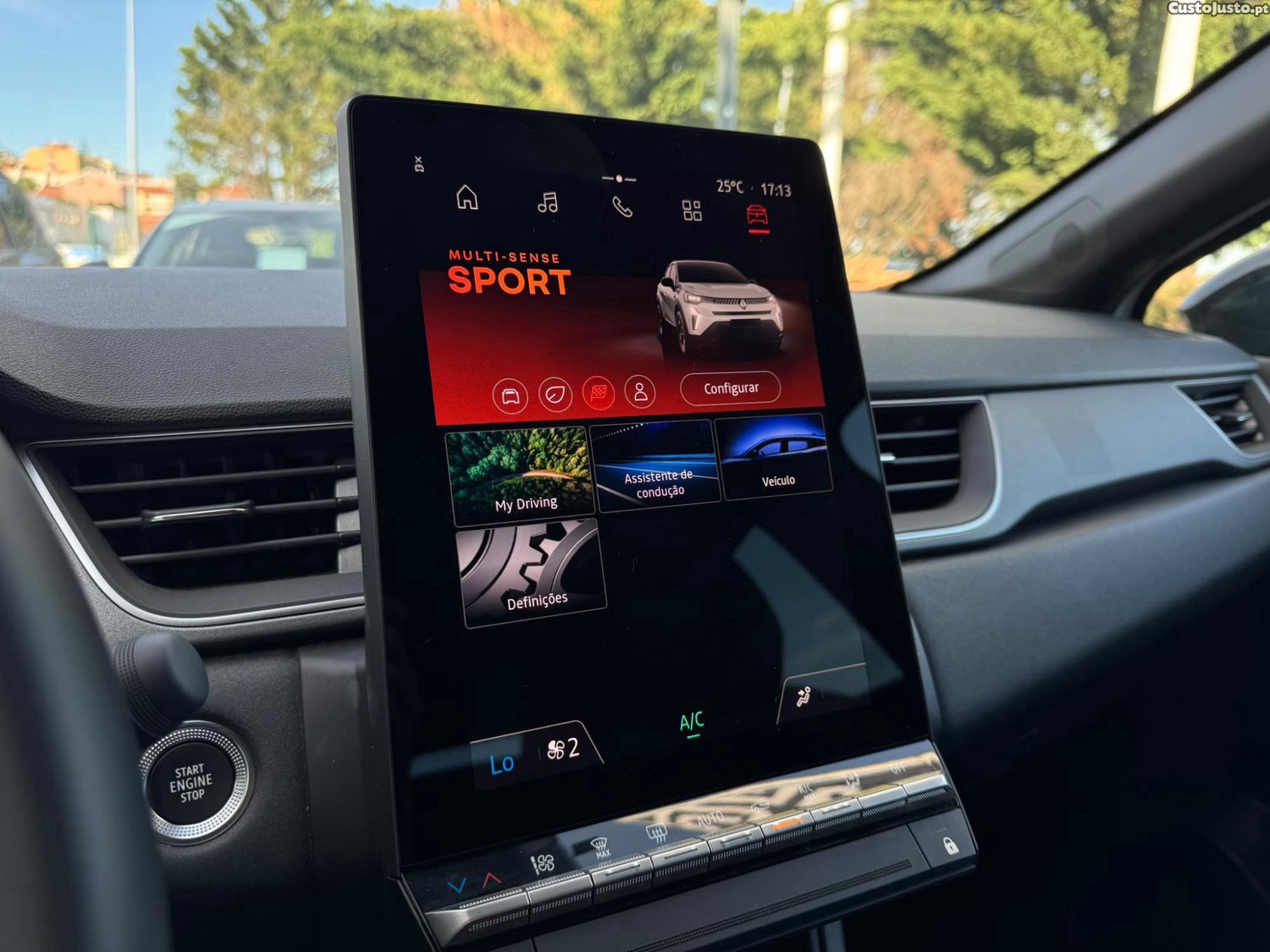 Renault Captur 1.0 TCe Techno — fotografia 3