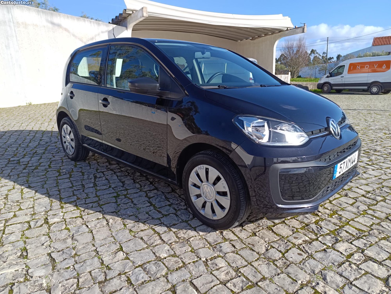 VW Up! 1.0 Move — photo 2