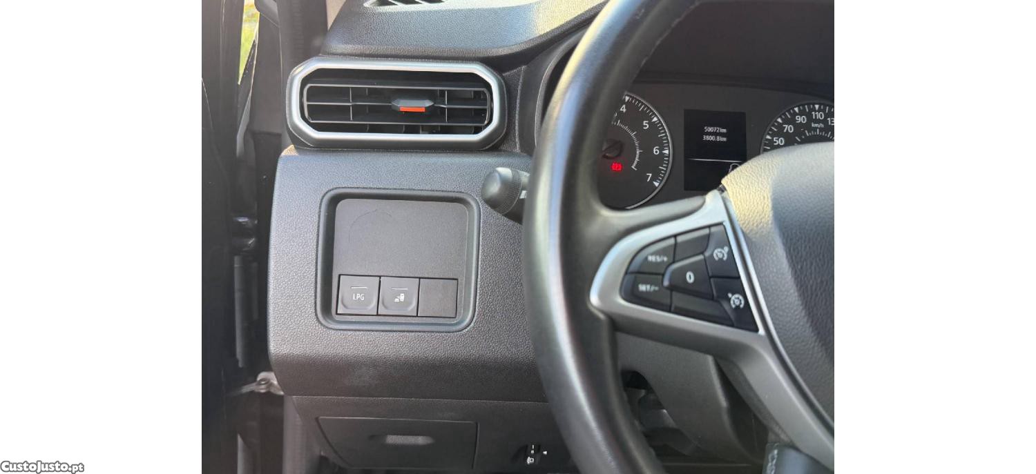 Dacia Duster 1.0 TCe ECO-GSL Extreme Bi-Fuel — fotografia 10