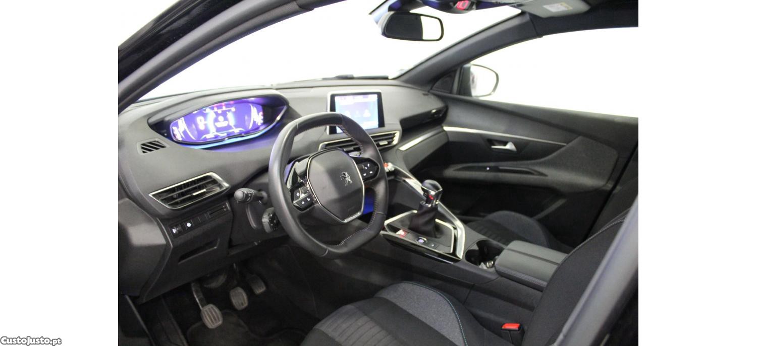 Peugeot 3008 1.2 PureTech Active Pack — fotografia 16