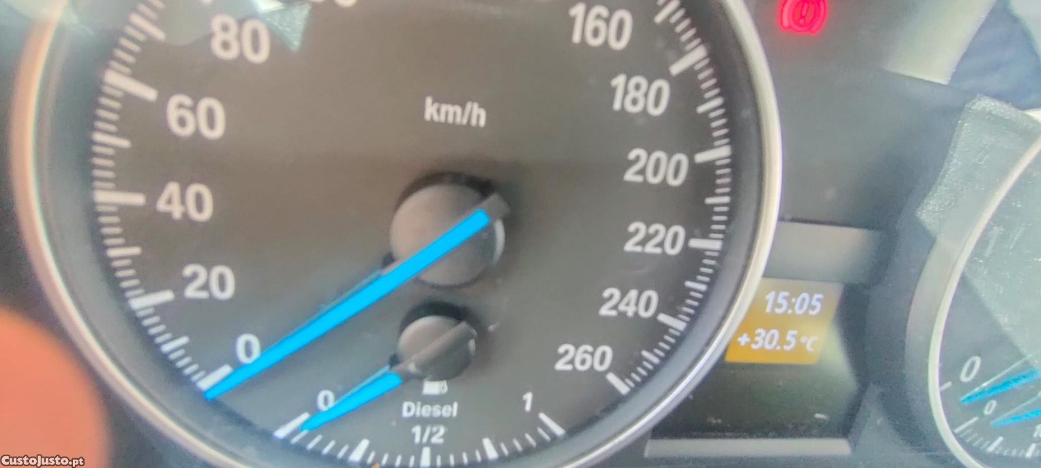 BMW 320 E90 Lci — fotografia 4