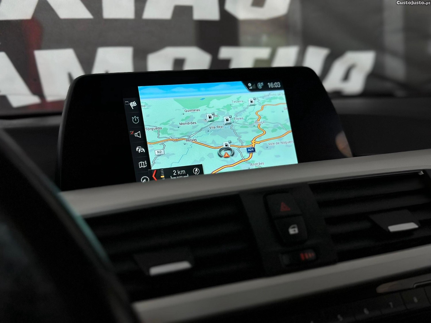 BMW 318 d Pack M Shadow Auto — fotografia 3
