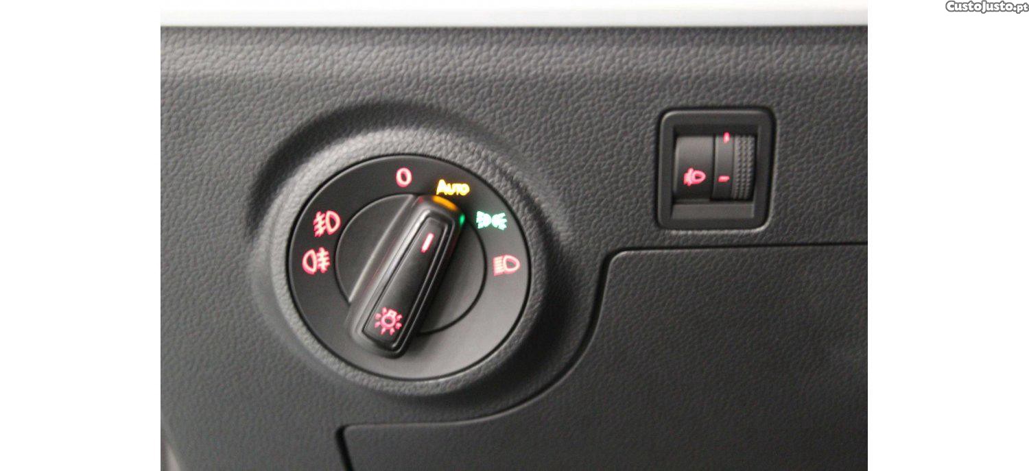 SEAT Arona 1.0 TSI Style 95cv — fotografia 3