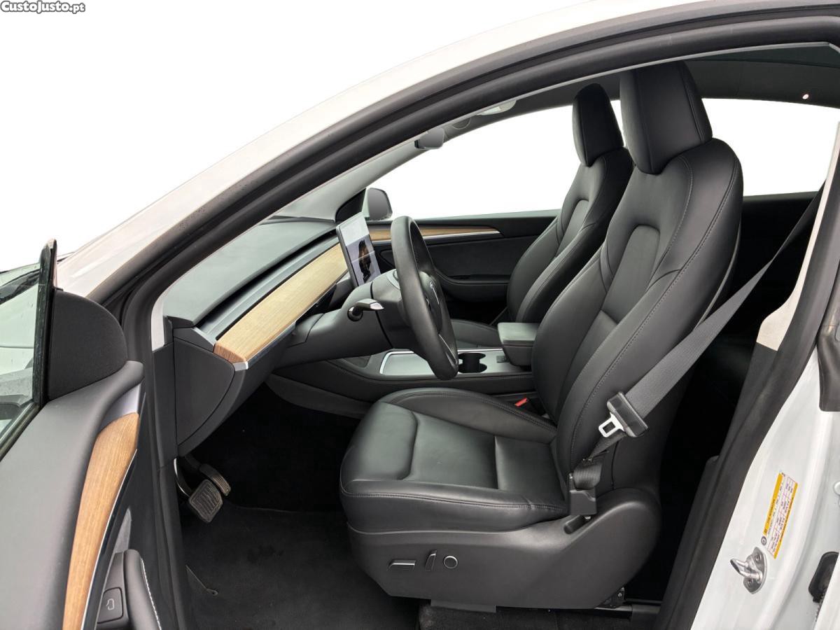 Tesla Model Y Long Range Dual Motor AWD - 22 foto 3