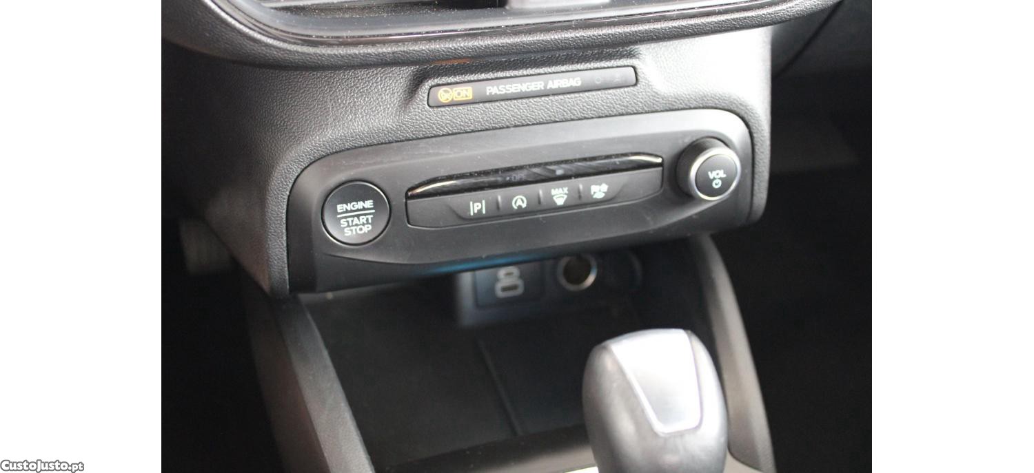 Ford Focus ST Line 1.0 Hybrid Ecoboost 125cv Aut — fotografia 5