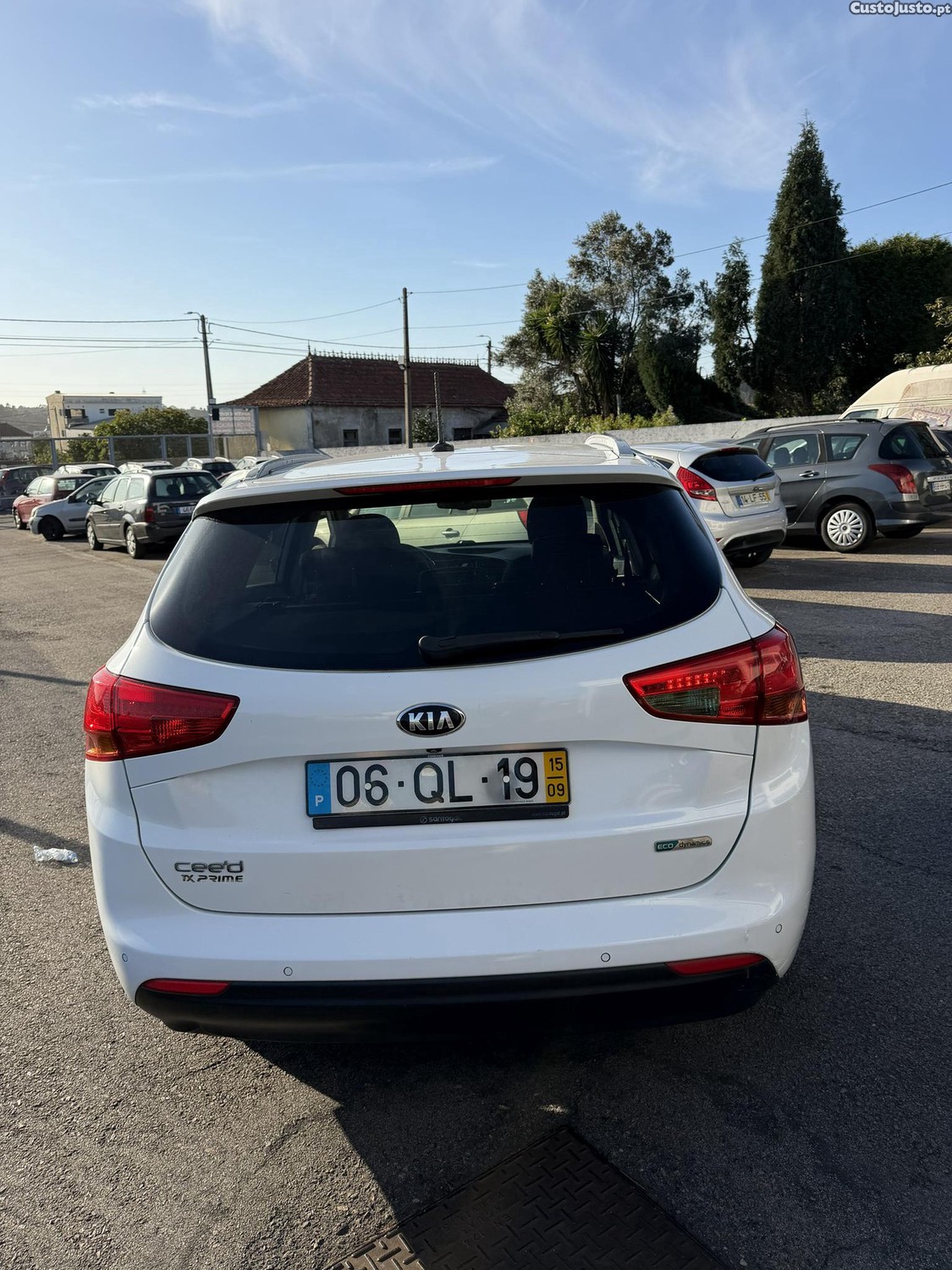 Kia Ceed 1.6CRDi 128CV — fotografia 12