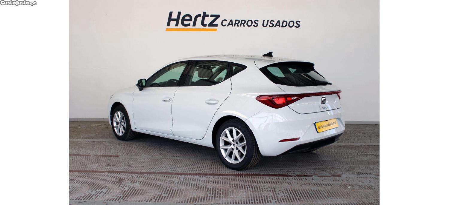 SEAT Leon 1.0 TSI Style 110cv — fotografia 17