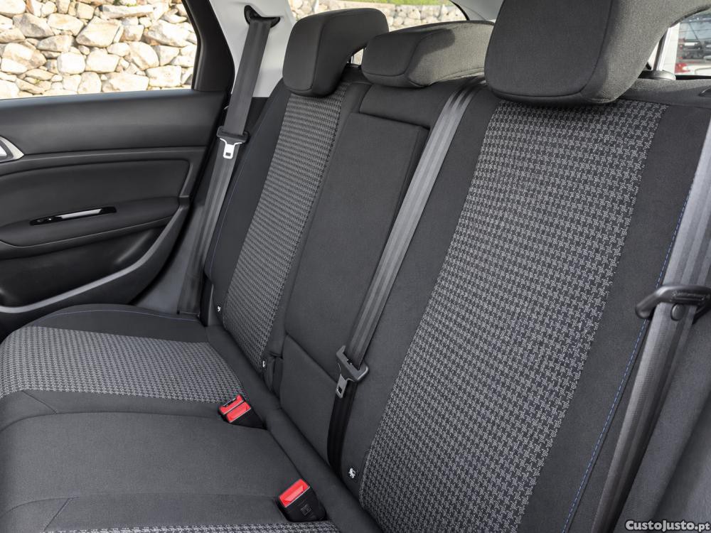 Peugeot 308 1.5 BlueHDi Style — fotografia 4