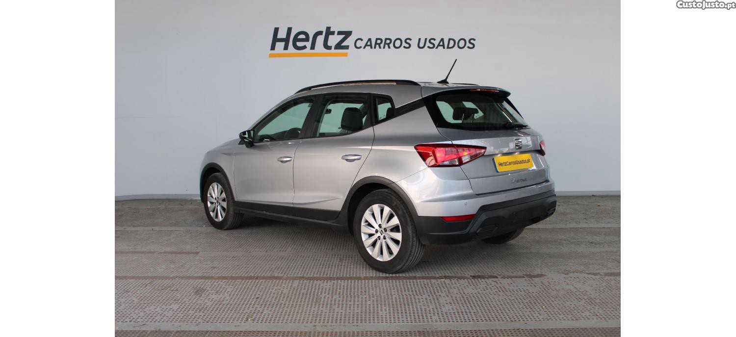 SEAT Arona 1.0 TSI Style 95cv — fotografia 18