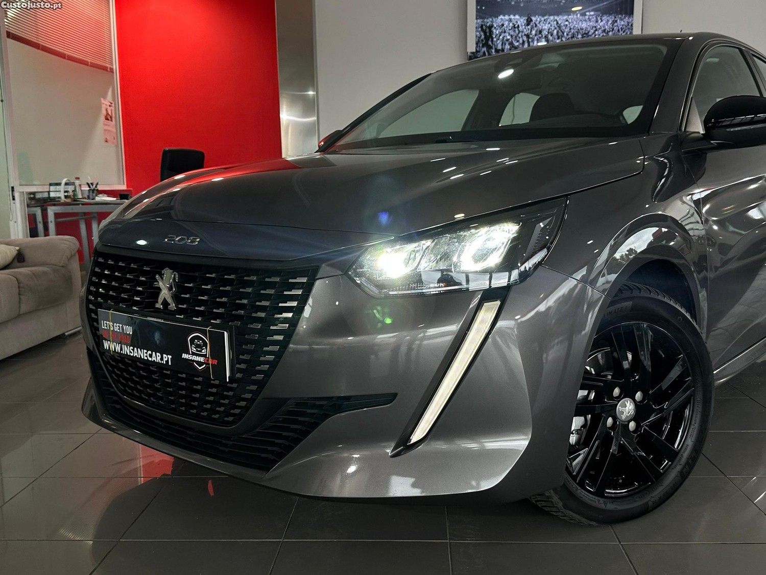 Peugeot 208 1.2 PureTech Style EAT6 - 22 — photo 2
