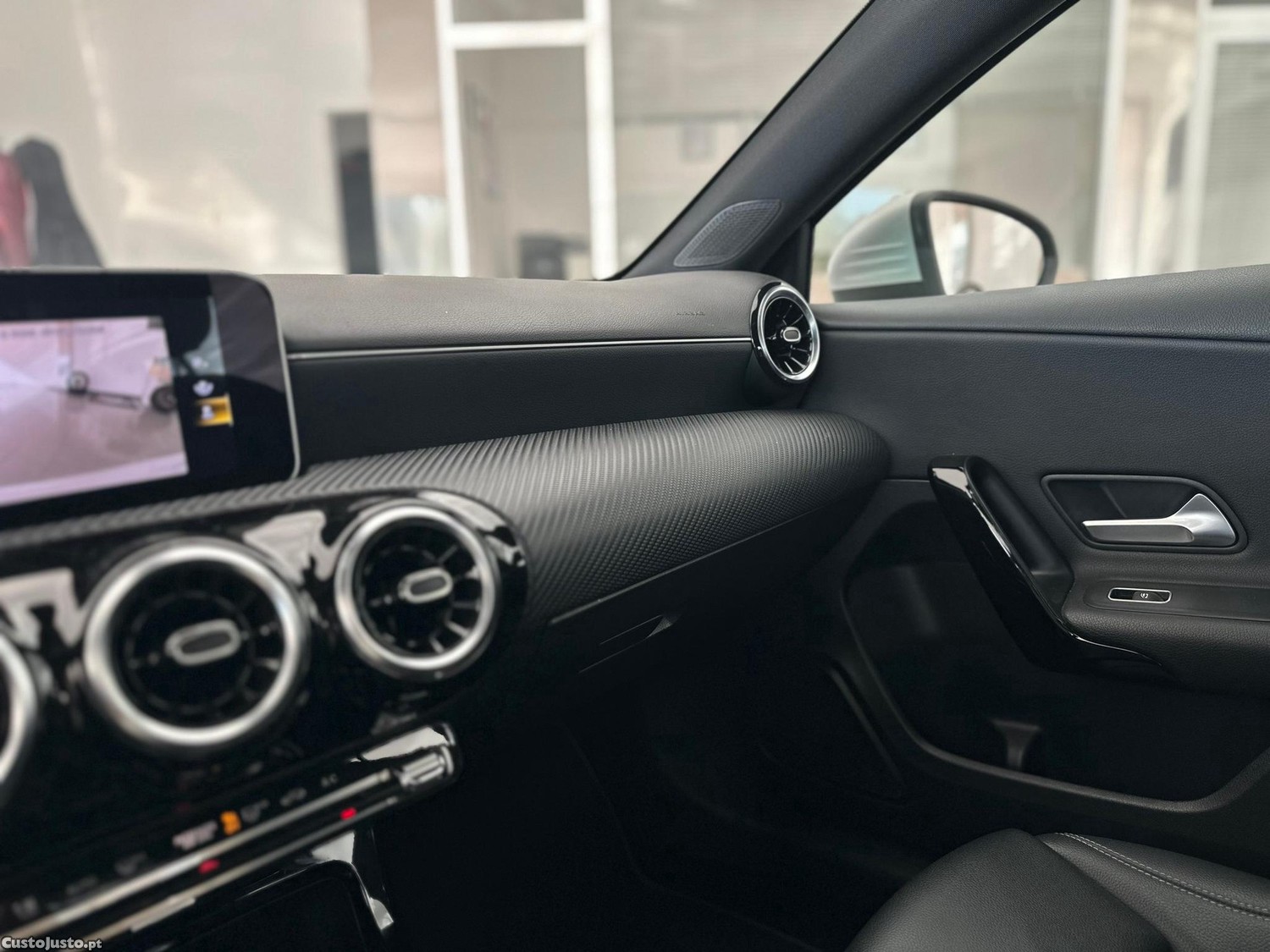 Mercedes-Benz A 180 d Progressive — fotografia 15