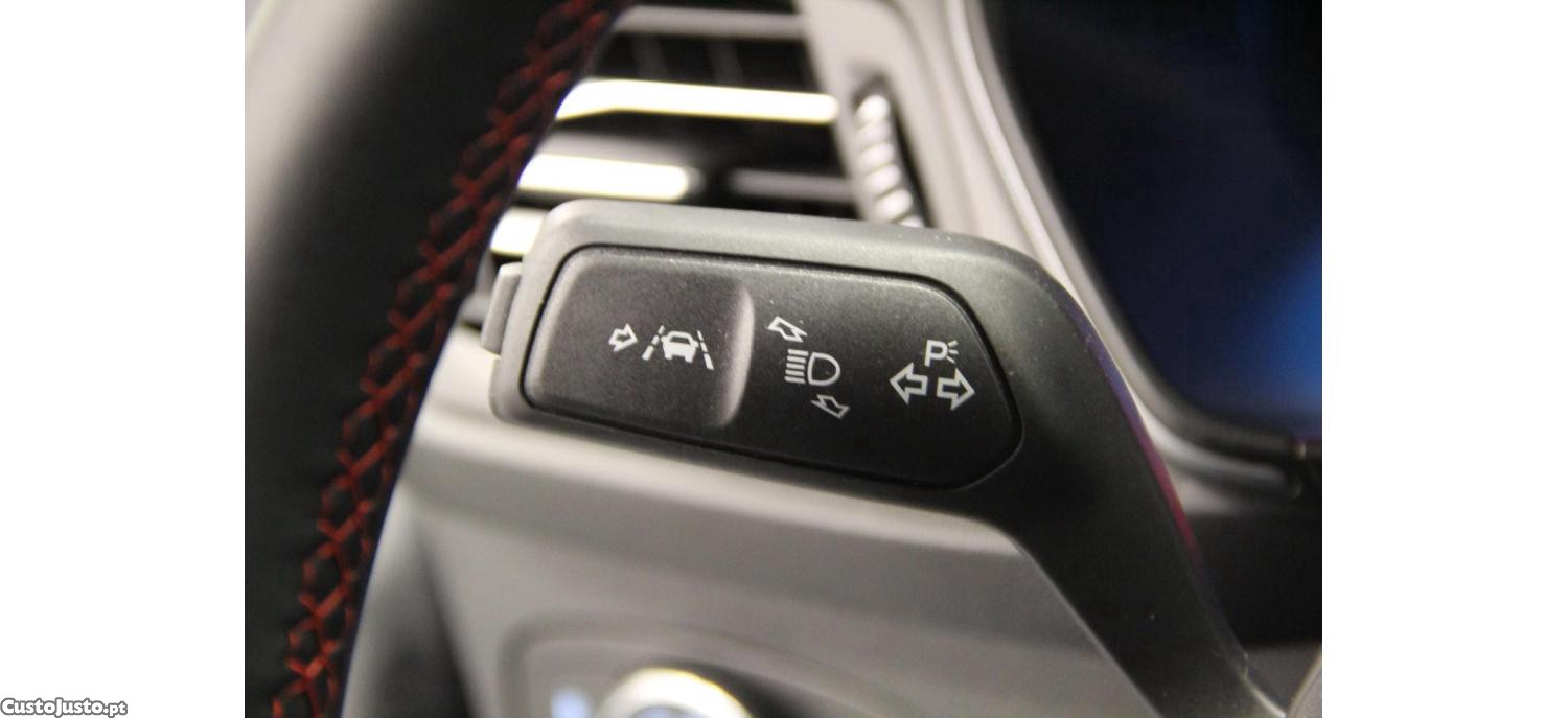 Ford Focus 1.0 EcoBoost MHEV ST-Line — fotografia 10