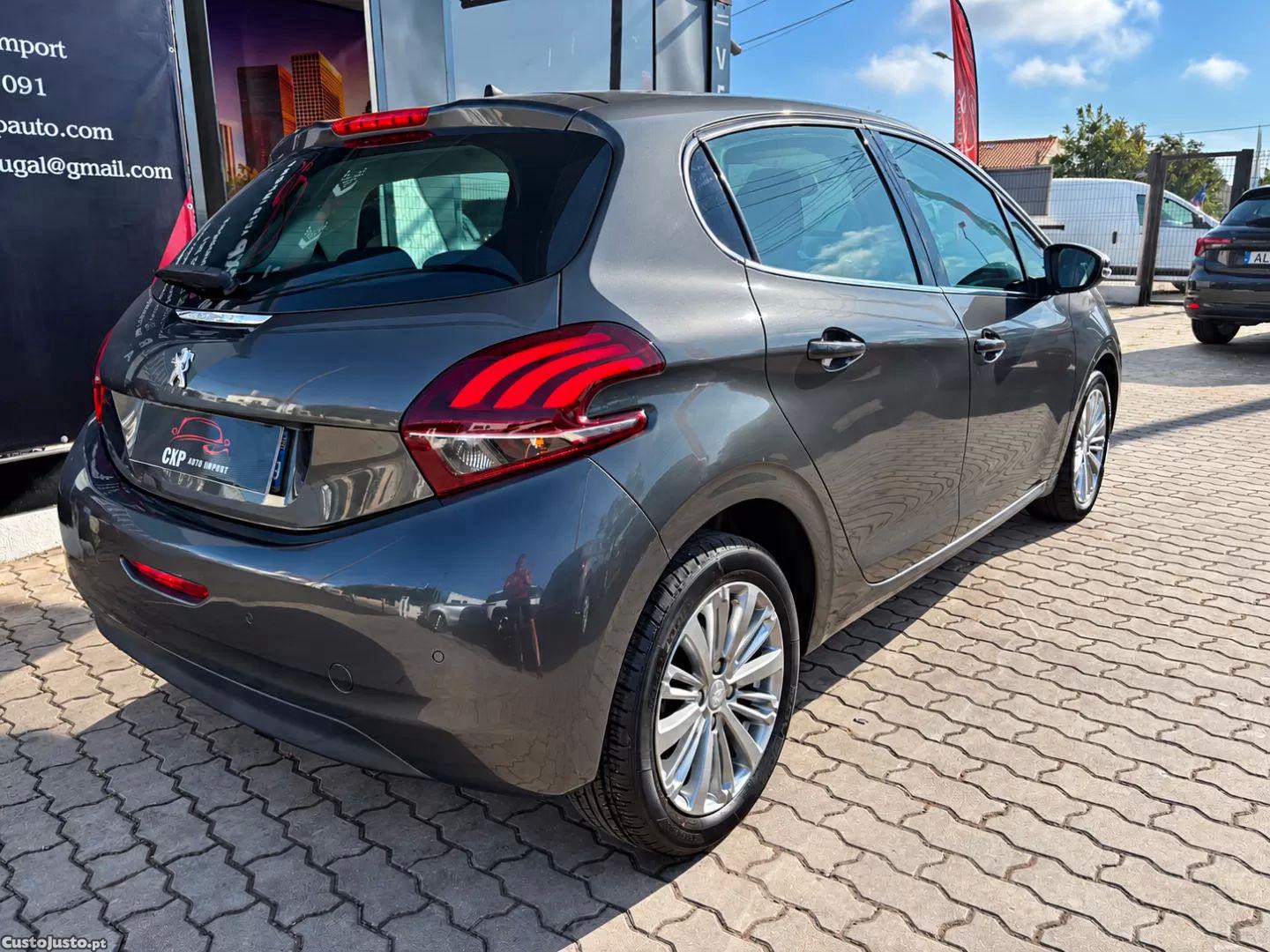 Peugeot 208 1.2 puretech allure — fotografia 9