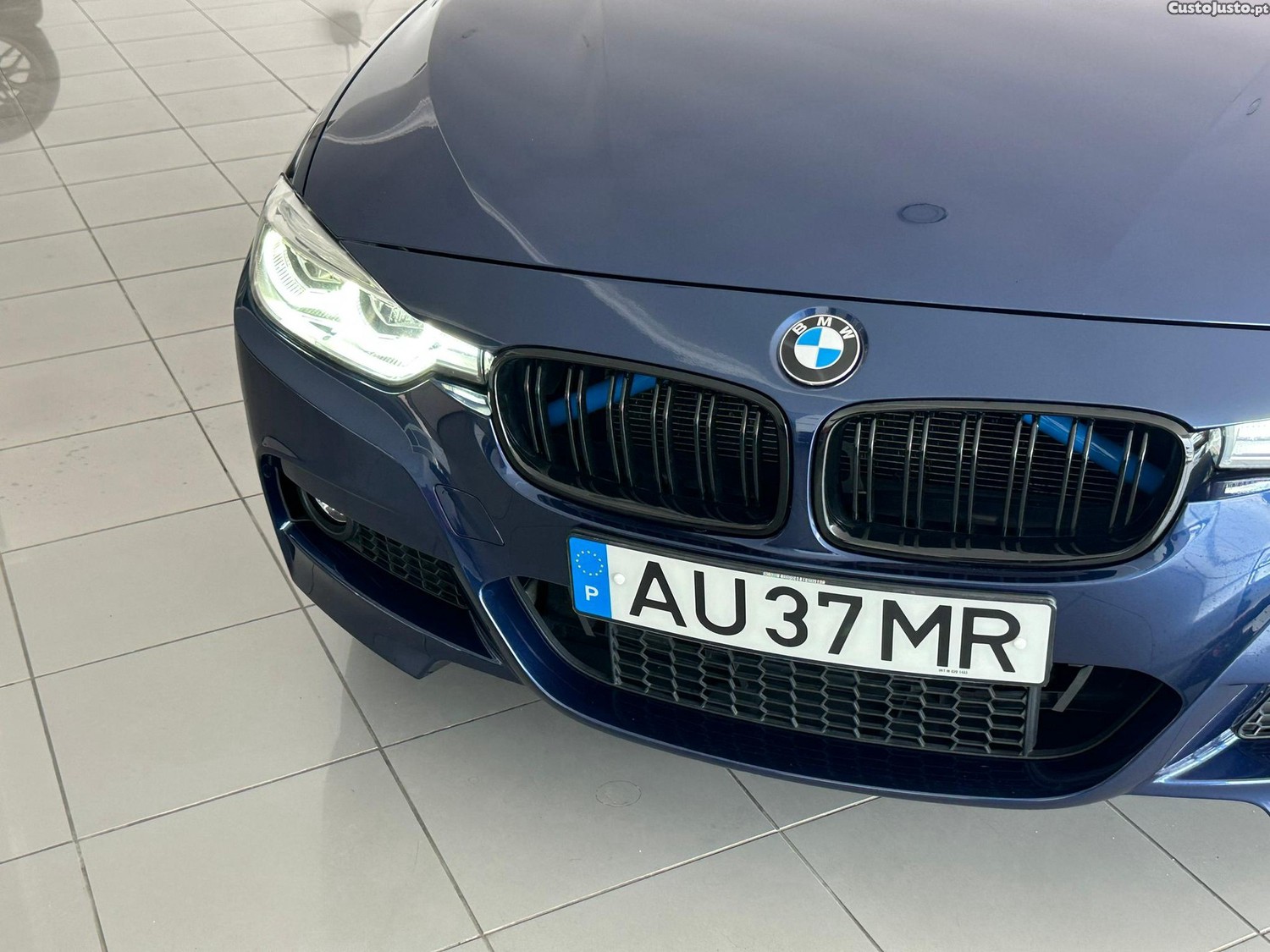 BMW 318 d Pack M Shadow Auto — fotografia 23