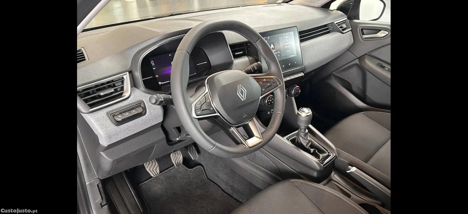 Renault Clio 1.0 Tce Evolution — fotografia 13